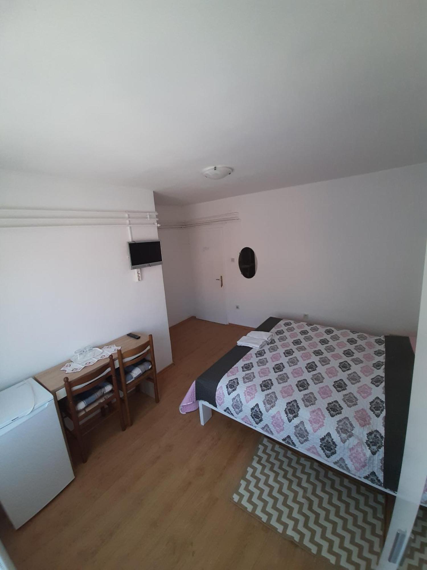 Apartments And Rooms With Parking Space Mali Lošinj Pokój zdjęcie